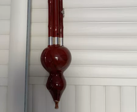 葫芦丝，买了用过几次，给妈妈买的不怎么吹，...