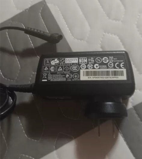 原装Acer宏基笔记本充电器19v2.15...