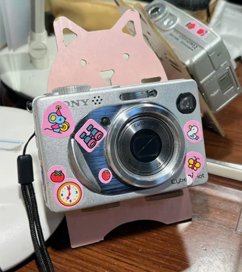 索尼w1 功能正常 内存卡电池齐全