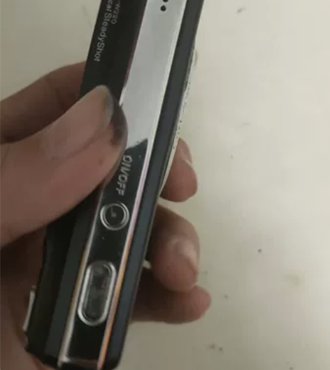 索尼W220数码相机，卡片机， 1820万...