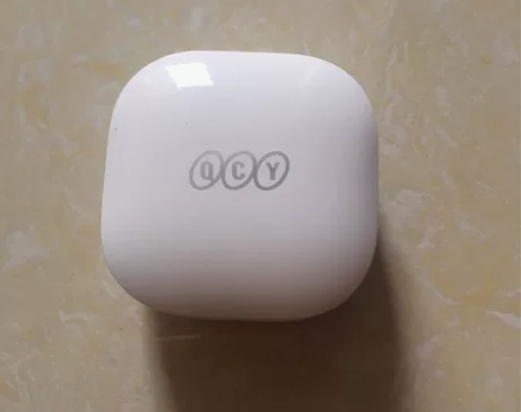 QCY耳机 左耳和充电仓 只用过两次 几乎...