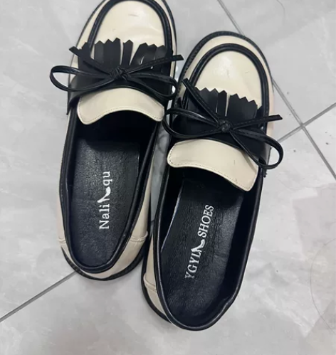 37.5单鞋 9新 就穿过一次 感兴趣的话...