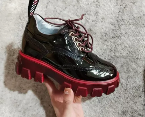 酒红色漆皮厚底内增高 码数:35  新旧:...