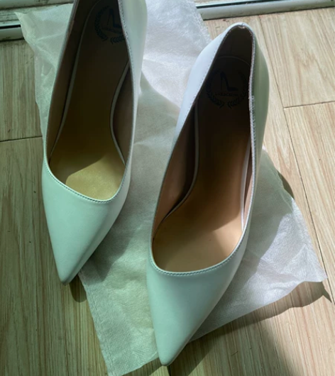 迪奥希女鞋单鞋浅口跟高7cm全新全新 感兴...