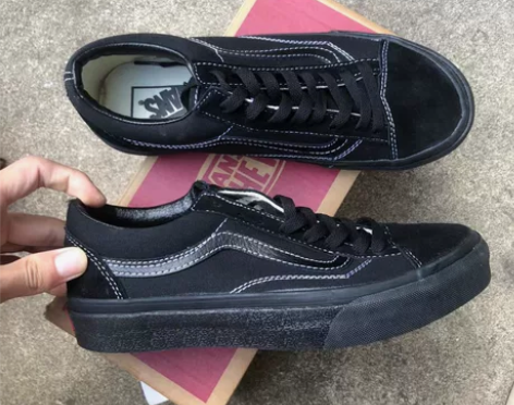 vans 万斯黑色低帮板鞋 非正 全新 不...