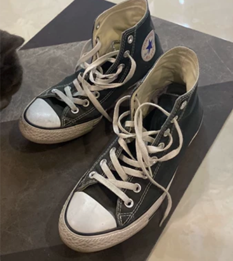 专柜正品购入的高帮匡威帆布鞋，不是专柜购入...