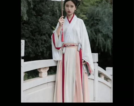 五五年原创汉服，秋色，S码， 感兴趣的话点...