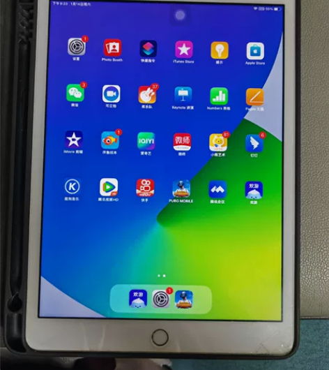 个人一手ipad 8代 128G内存，买来...