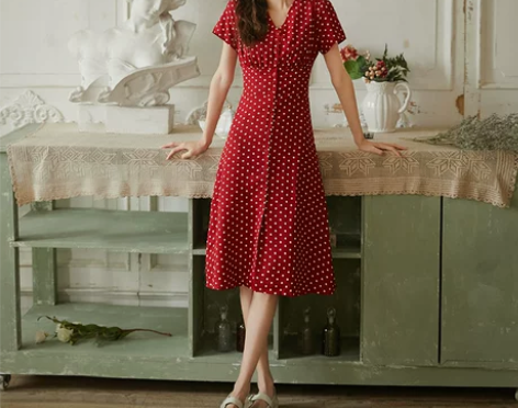 红色波点雪纺连衣裙夏季新款法式复古赫本桔梗...