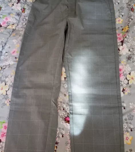 清仓出售一条夏季休闲裤，超薄，面料透气，2...