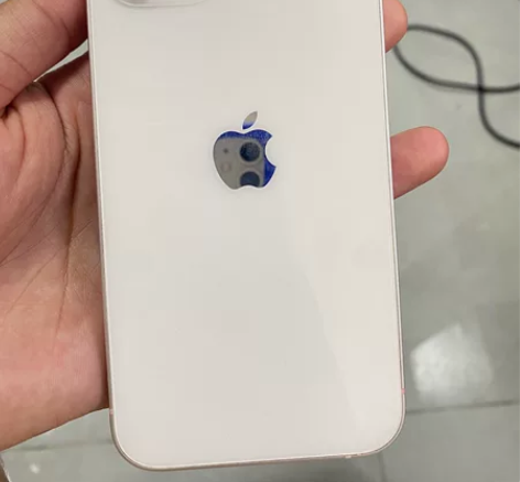 自用苹果12白色128，电池换了介意的别来...