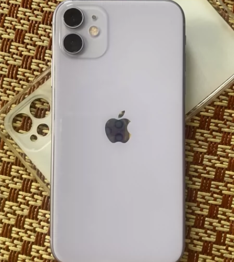 iphone 11美版有锁卡贴机 内存12...