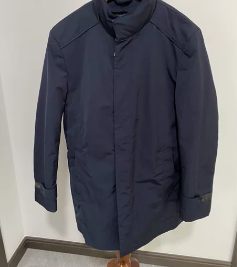 个人闲置，几乎全新，立领藏蓝色羽绒服，18...