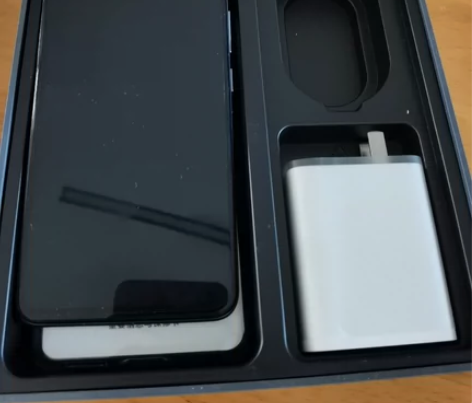 单位奖励发的 vivo S15e 12GB...