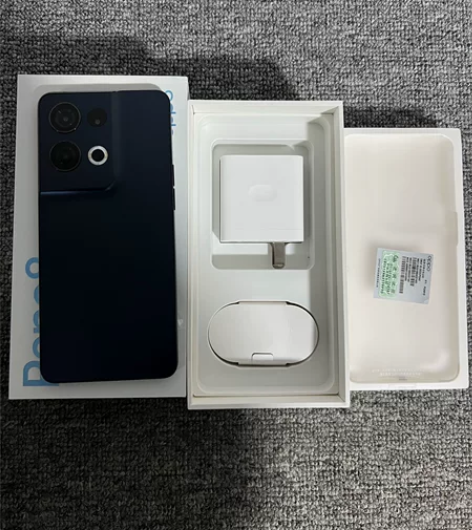 OPPO Reno8Pro，8+256内存...