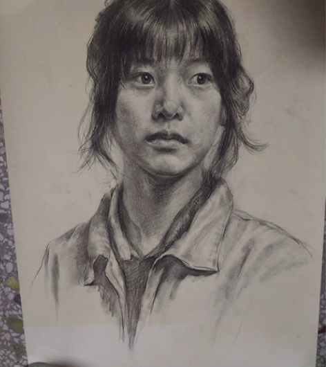 素描头像作品， 4开素描纸 学生作画 可做...