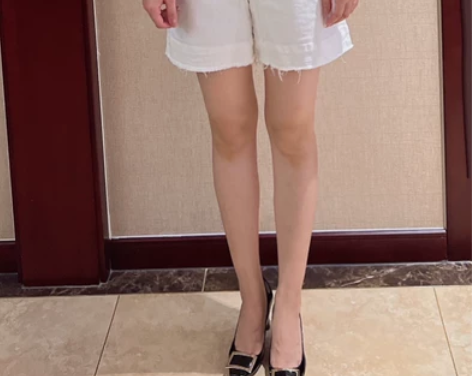 短裤女士休闲短裤160/64 9成新 穿过...