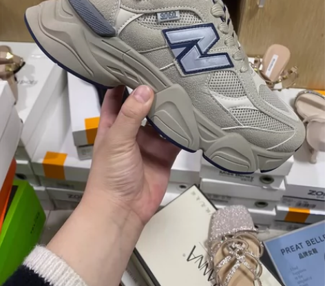 全新 真皮老爹鞋 真皮N字老爹鞋 灰色老爹...