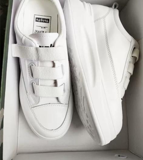 杨幂同款小白鞋女荧光鞋三色平底运动鞋202...