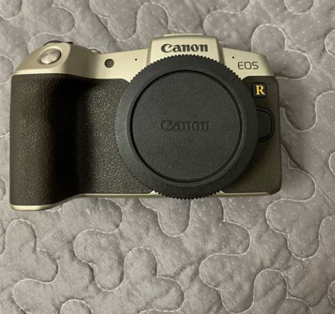 Canon EOS RP 成色如图所示，9...