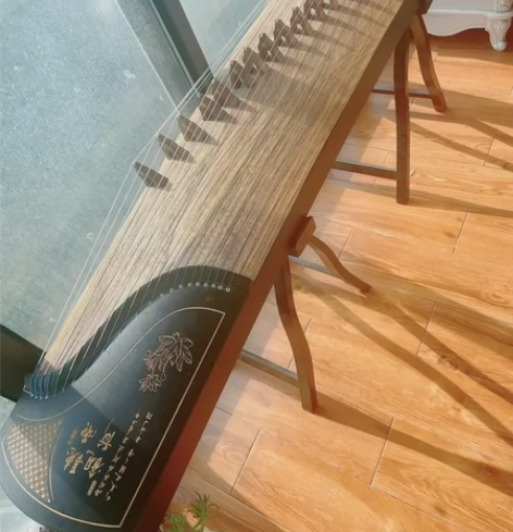 闲置古筝，喜欢的拍走，价格合适 感兴趣的话...