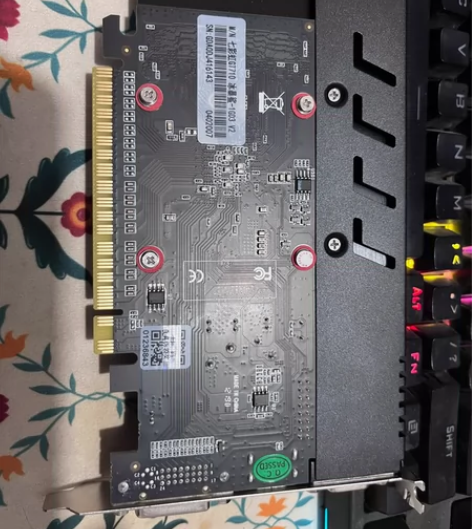 七彩虹GTX710 1G独立显卡 冰暴鲨...
