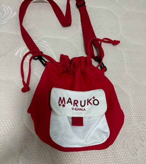 9成新樱桃小丸子联名撞色女单肩斜挎包水桶包...