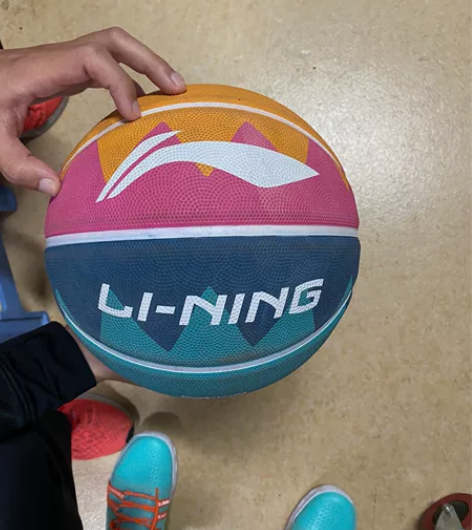 全新带包装袋的李宁篮球和足球，具体型号看图...