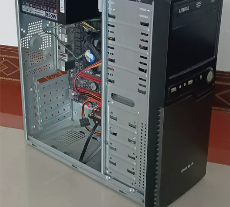 电脑主机，华硕主板，Intel i7-37...