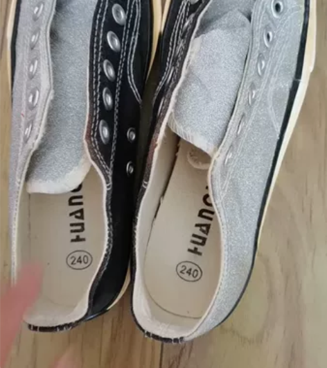 出 环球 黑搭闪银帆布鞋 淘宝139购入，...