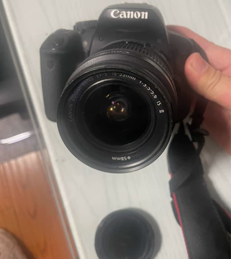 佳能650D单反，包含相机包，镜头，镜头保...