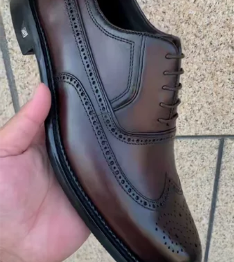 意大利布鲁斯贝尼原盒包装布洛克雕花头层牛皮...