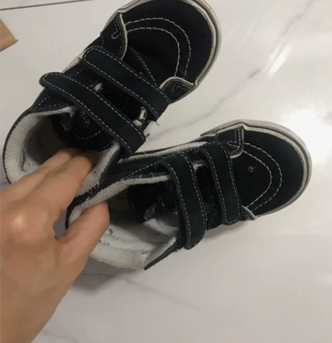 vans童鞋，8码13cm，购于专柜，鞋盒...