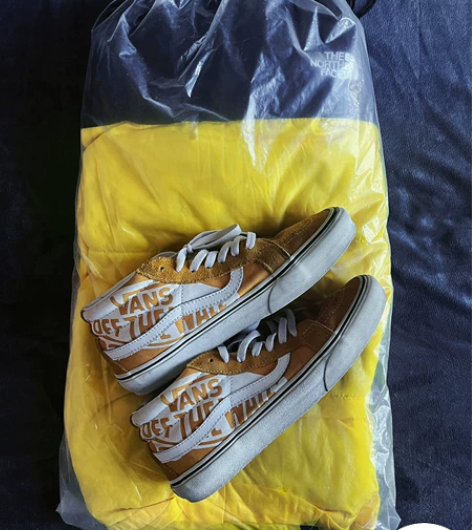 九新Vans姜黄买一送一送外套 vans ...
