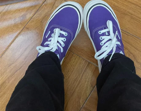 Vans小紫 很特别 很好搭配 黑裤子牛仔...