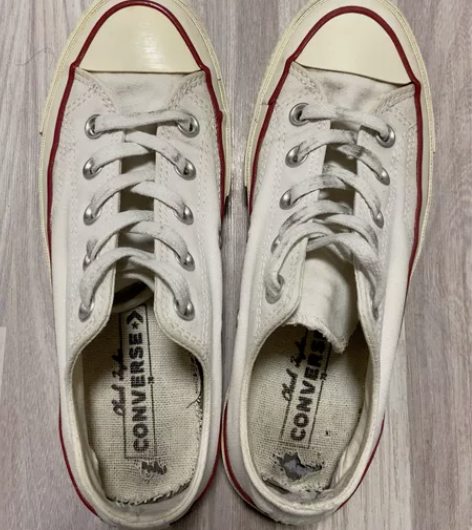 匡威纯白低帮36.5码 偏大 感兴趣的话点...