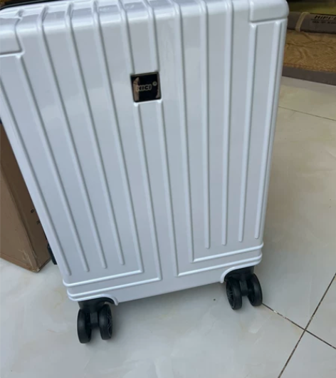 全新nice 拉杆箱20寸 感兴趣的话点“...