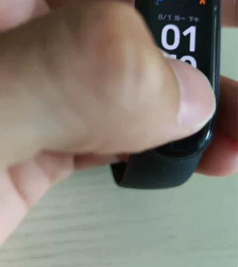 小米手环6nfc版本，低价出，包装盒和发票...