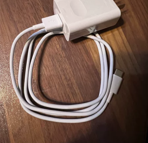 华为 快充 22.5w 充电器和充电线 华...