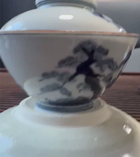 日本回流 手绘青花老盖碗 作者不详 款不...