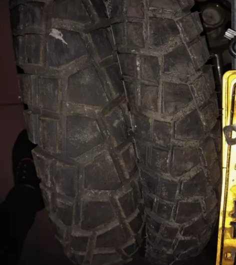 魔术师250专用龟背胎。上车几百公里，前1...