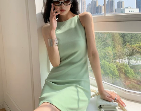 2021新款女装法式性感复古纯欲气质小裙子...
