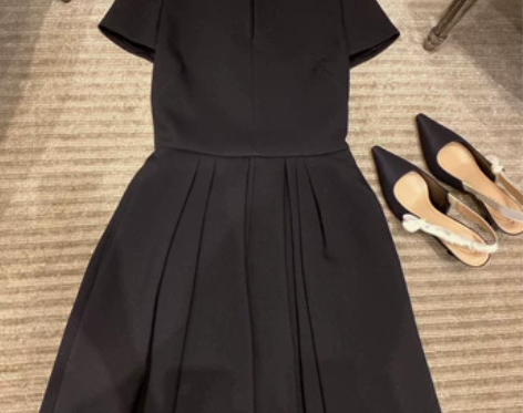 欧货桔梗法式复古赫本风开胸连衣裙女夏202...