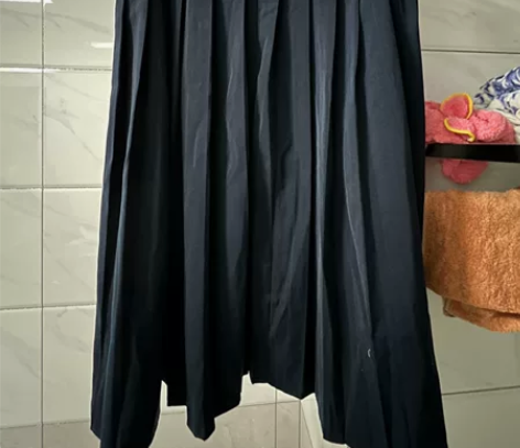 中长百褶裙深蓝色基本全新只穿过一次拍照片，...