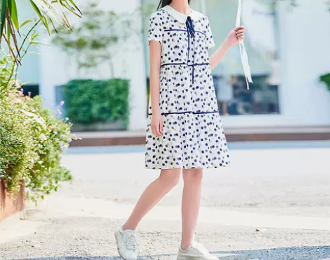 少女连衣裙中学生夏装波点娃娃领学院风甜美小...