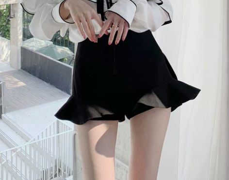 柳三三 2020新款极简风黑色高腰荷叶边时...