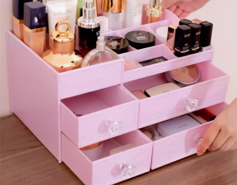 家里重新装修闲置了 东西挺新的 收纳盒 桌...