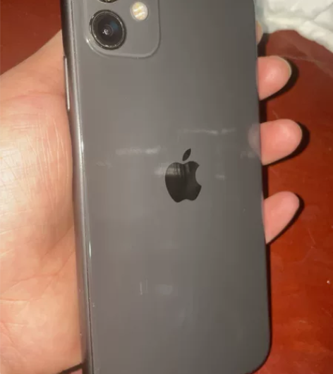iphone 11 85新    国行64...