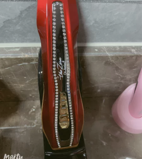出宙斯，去年11月买的，有盒子证书，只用过...