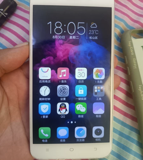 vivo y66 3+32g 屏幕好触...